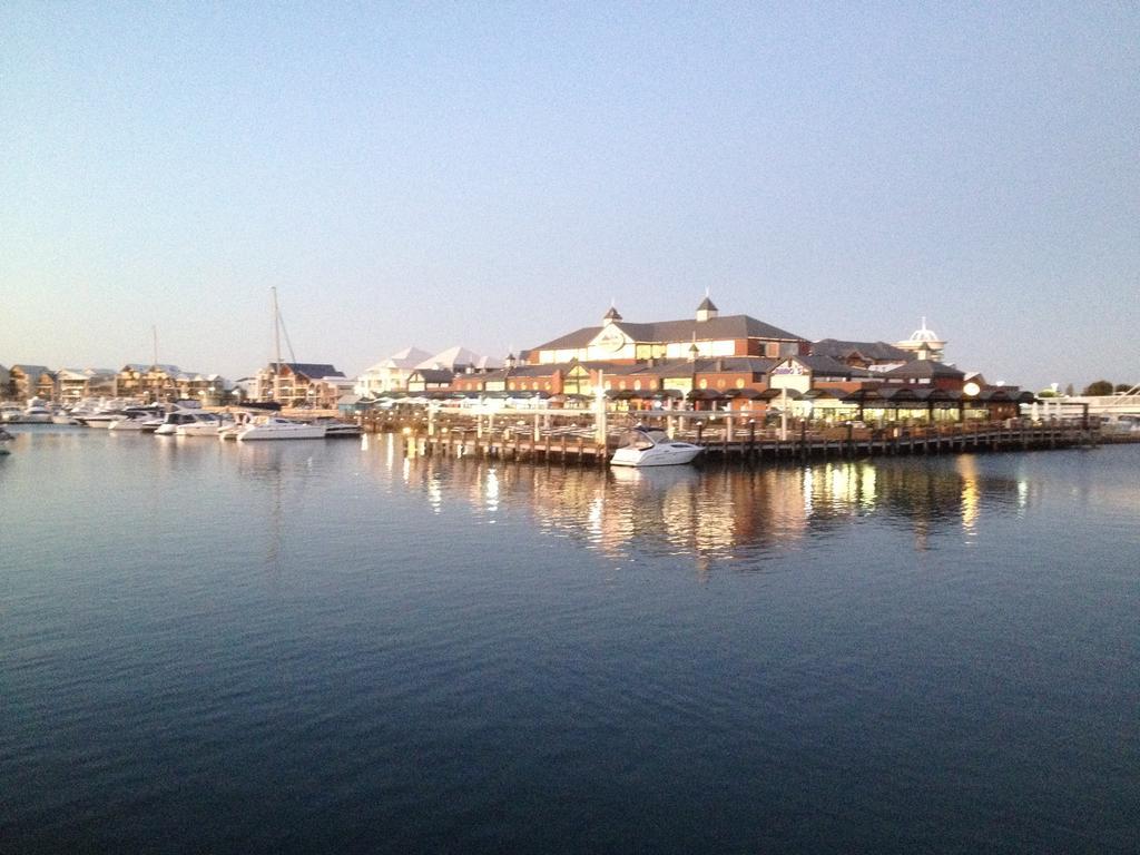 Mandurah Ocean Marina Chalets Luaran gambar