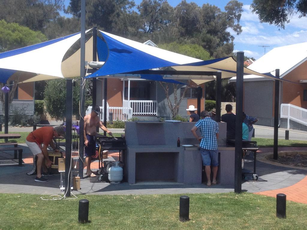 Mandurah Ocean Marina Chalets Luaran gambar