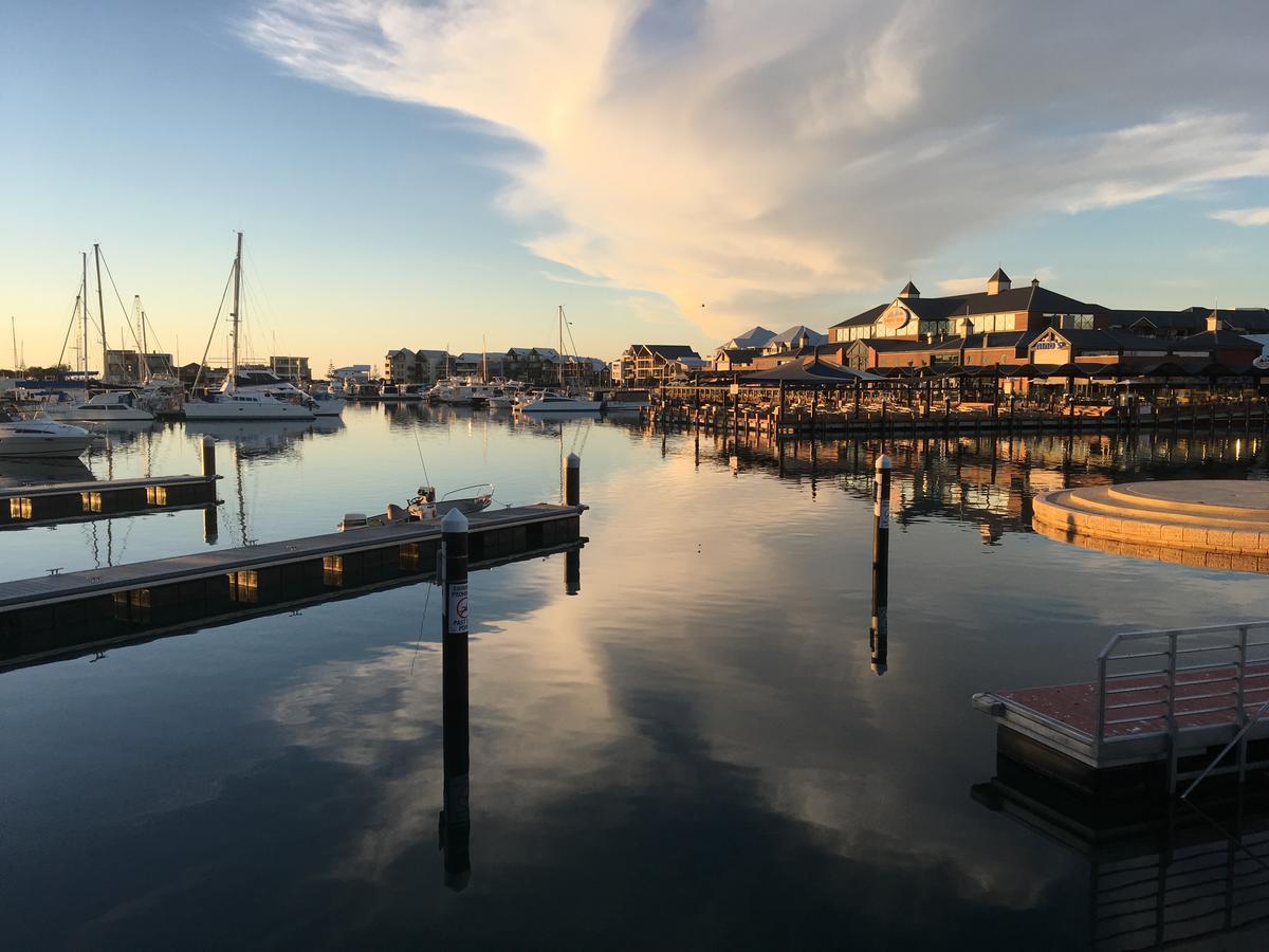 Mandurah Ocean Marina Chalets Luaran gambar